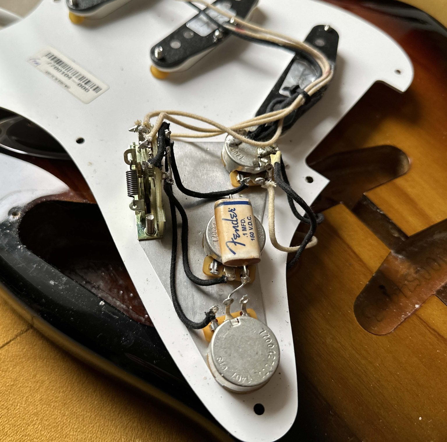 Guitar Setup & Repair – Rolly's Guitars